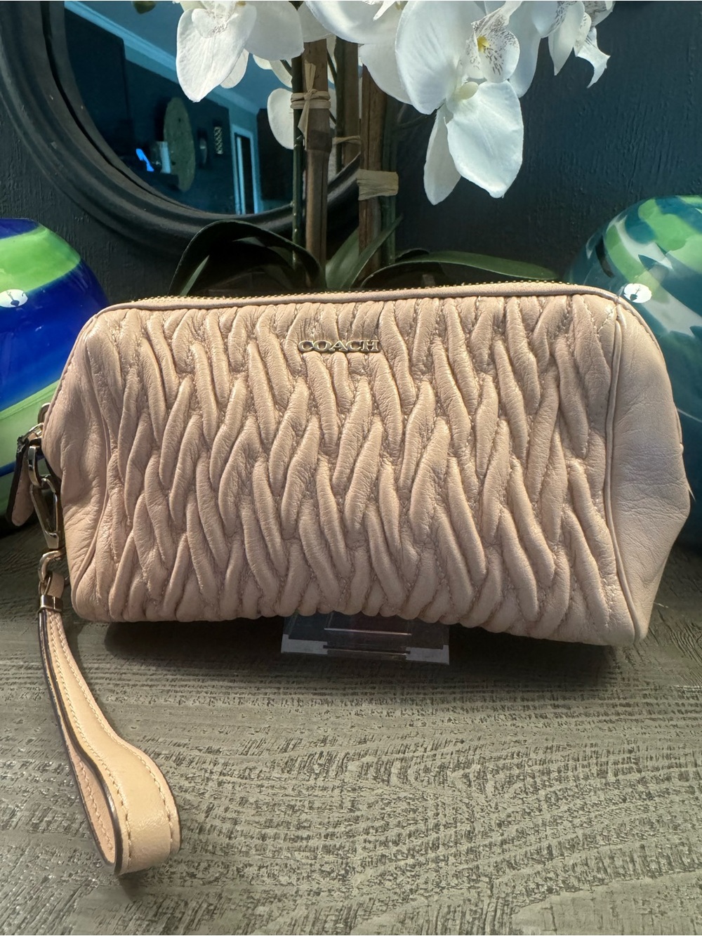 Coach Ashley Quilted Leather Large Wristlet in Blush EUC Fits Phone